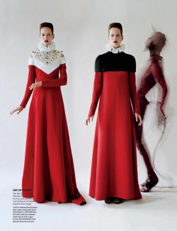 Photographicpictures:freja &Amp;Amp; Freja By Tim Walker - Valentino Haute Couture