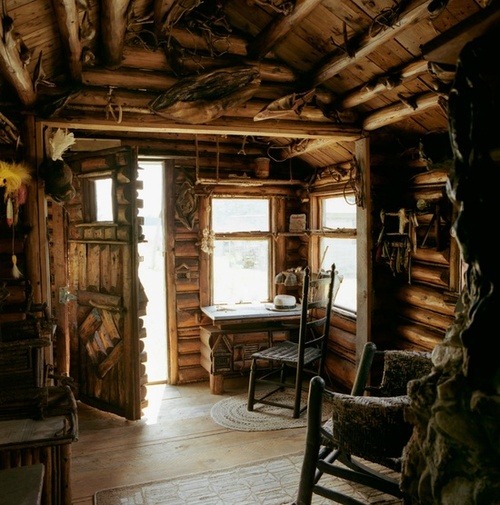naturepunk:  andersbrogaardadventures:  The ultimate vacation house  Vacation? How