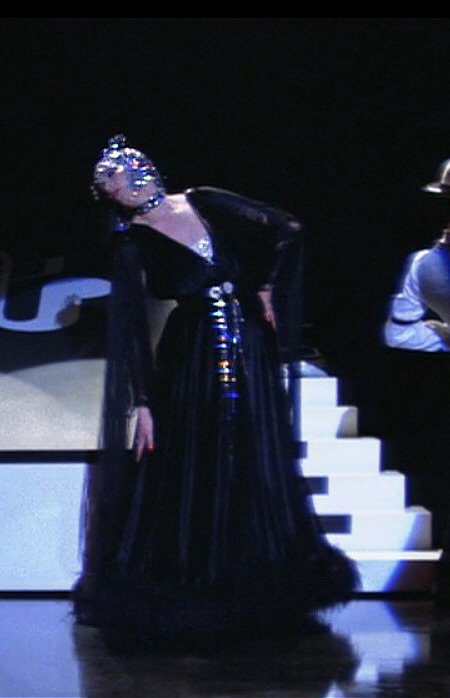 victor victoria costume