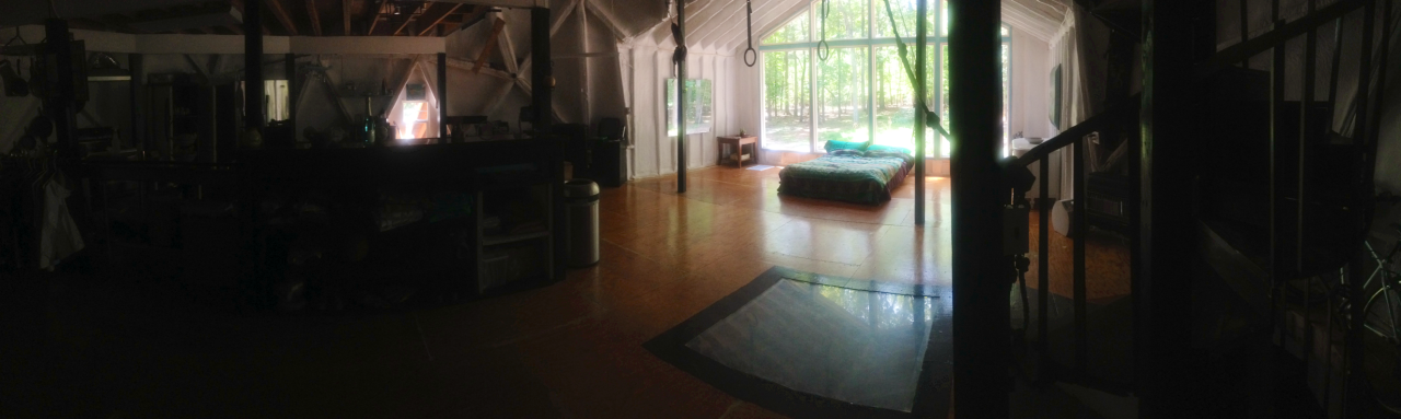 jimmytwoshuus:  First stop in North Carolina is staying at a host’s dome house.