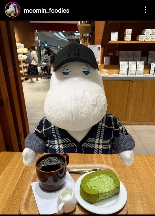 I Found This Instagram Account Where Moomintroll Eats Various Foods And Is Absolutely Dripped Out And
