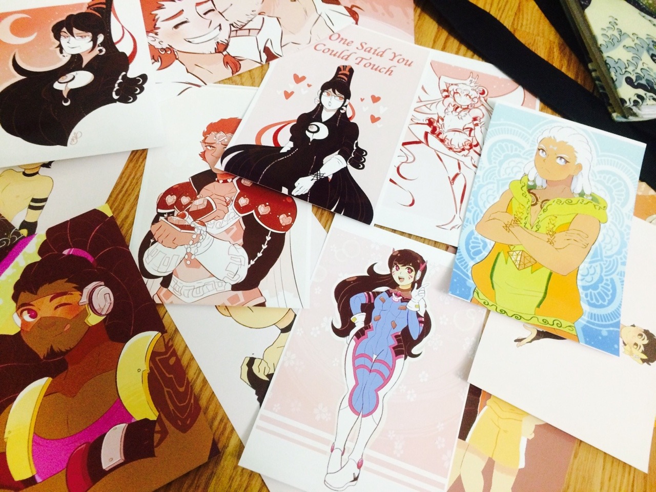 camalilium:  camalilium: Hey guys I’m gonna be tabling at APop Fest this Saturday,