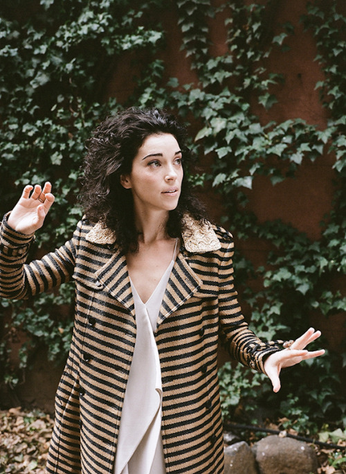 uptightcitizensbrigade:  jacquelineboothdimilia:  While putting together a fresh edit of my book it’s so nice to go through old film.Here’s a throw back to some unseen pics of awesome woman St. Vincent / Annie Clark.  oh my