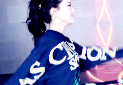 -spica:  just a marching bohyung passing by~ 