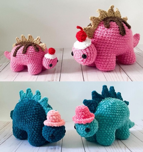 sosuperawesome:Plushies / PatternsCute Cuddles Crochet on Etsy 