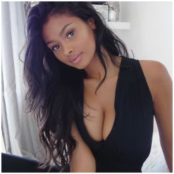 insta-bad-girls:  @jaydepierce | More Girls: