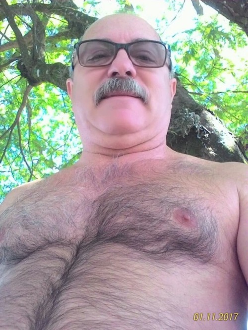 alimshaikh123: mature-mens-blog: mpmoche: silverbadbear: cosas-que-me-gustan-osi-2: arthurplesi: meu