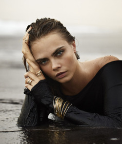 worlddelevingne:   cara delevingne John