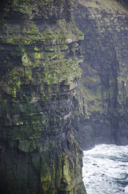 greaterland:  cliffs (by .griffin) 