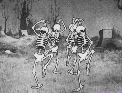 gracies-grave:  WHOS READY TO GET SPOOPY?!?!?!👻🍂🍁🎃🕸 