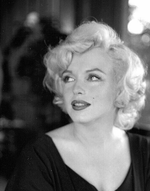 perfectlymarilynmonroe: Marilyn Monroe at a press conference for Some Like It Hot, July, 1958. https://painted-face.com/