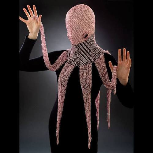 quilswoo - steampunktendencies - Wearable chainmail octopus -...