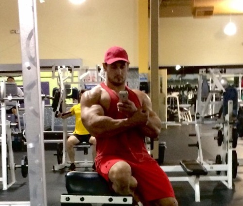 muscular guys, bodybuilders and my states of soul.
