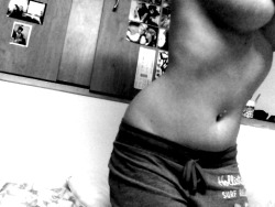 ttthea:  Losing weight, slowly  that beautiful tummy,