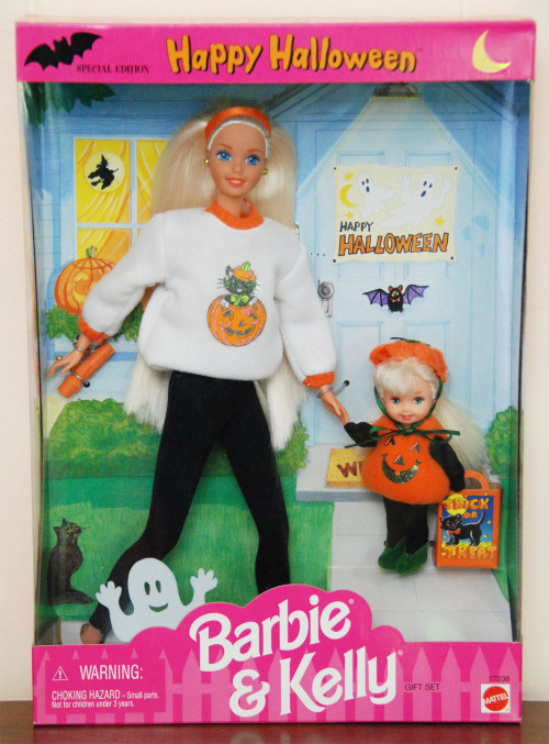 fyretrobarbie:Happy Halloween Barbie &amp; Kelly (1996)