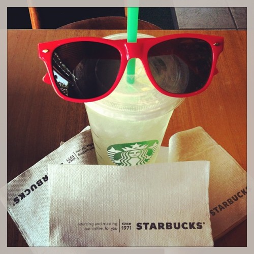 On INSTA straight flexin’. #starbucks #shades #boom #time #goes #by #so #slowly (at Starbucks)