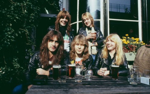 xuli-jing:  Iron Maiden outside the Island Queen pub in Islington, London, 1982.