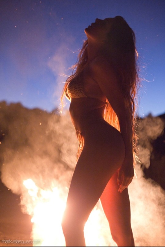 playfullillionesss:  More than ready….🔥