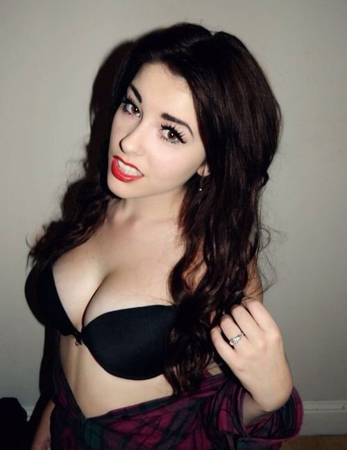 sexadventure5:  My blog will turn you on ;) 