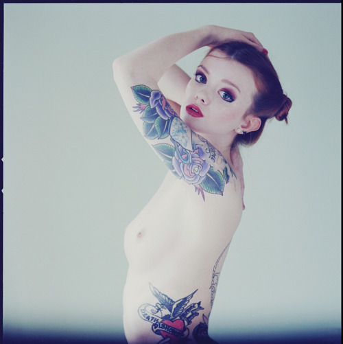 ginger-n-cinnamon:  Lass  Suicide————————————————————————————