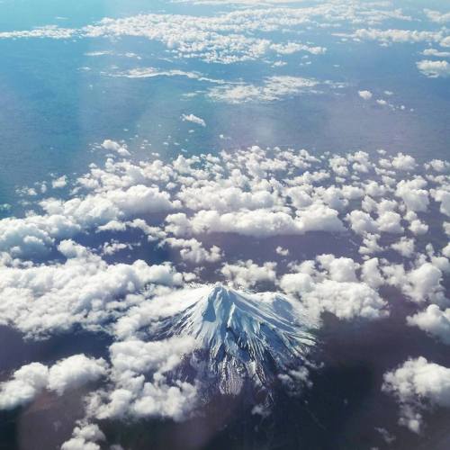 Mt TaranakiMt Taranaki is a dormant stratovolcano located within Egmont National Park, North Island,
