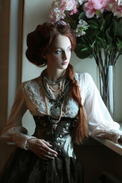 steampunk-girl:  Steampunk GirlSteampunk Girl Twitter