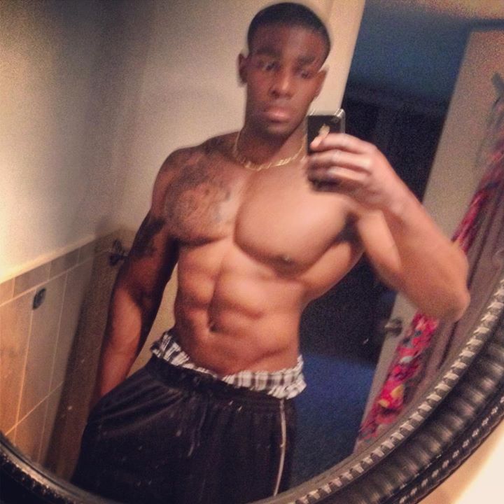 missinglinc:  creativelycosmic:  Damn.  That chest.. 