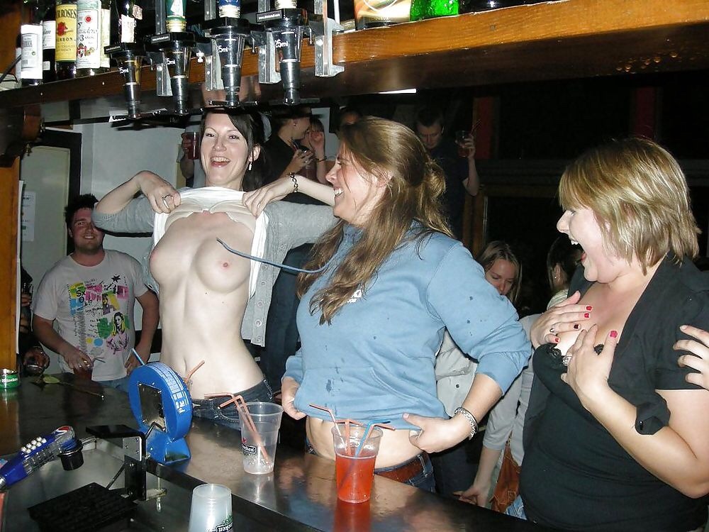 Sexy Hot Party Pics