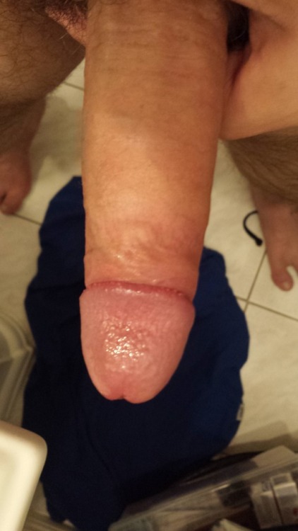 itsdaddysissy: The number one request I get from sissies is to see my cock. Well here it is. Enjoy. 