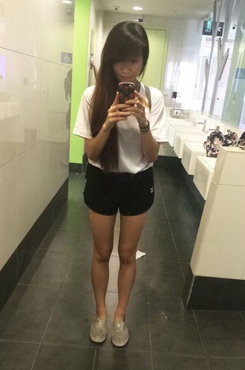 onlysghere:  Fan sub of ITE Girl with smooth legs and fbt!