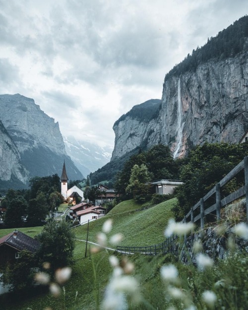 wanderthewood:Lauterbrunnen, Bern, Switzerland by manueldietrich