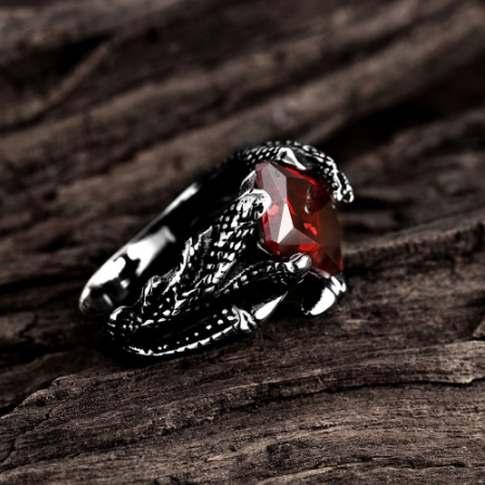 simplyshuhday:  introvertpalaceus:  Ruby Vintage Ring Red Cubic Zirconia Snakes Black