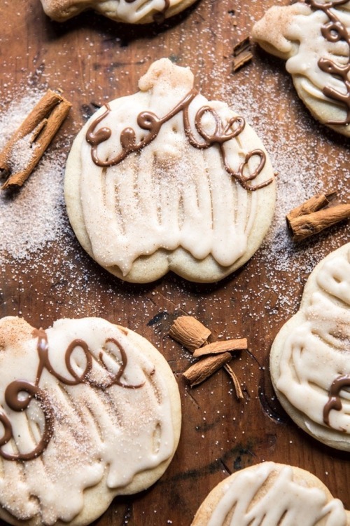 sweetoothgirl:Cinnamon Spiced Sugar Cookies with Browned Butter Frosting