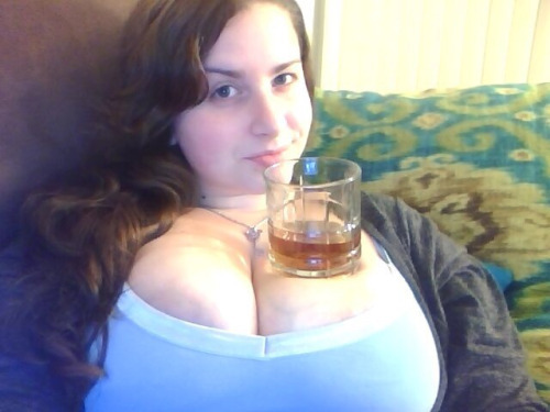 boobpass:  Photo http://ift.tt/1RktQMO