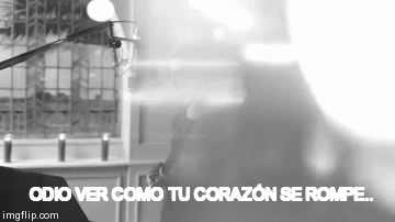 girls-on-fire:  mariposa—muerta:  mariposa—muerta:  Hate to see your heart break-
