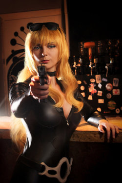 hotcosplaychicks:  Bang by AGflower    What’s