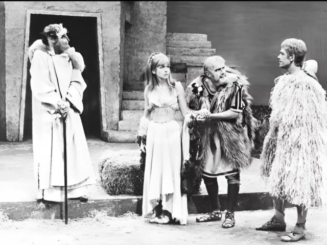 Richard Gale, Jane Asher, Esmond Knight, David Weston in The Winter's Tale, 1966🌺🌺🌺
Via @lovely_janeasher on Instagram🌺