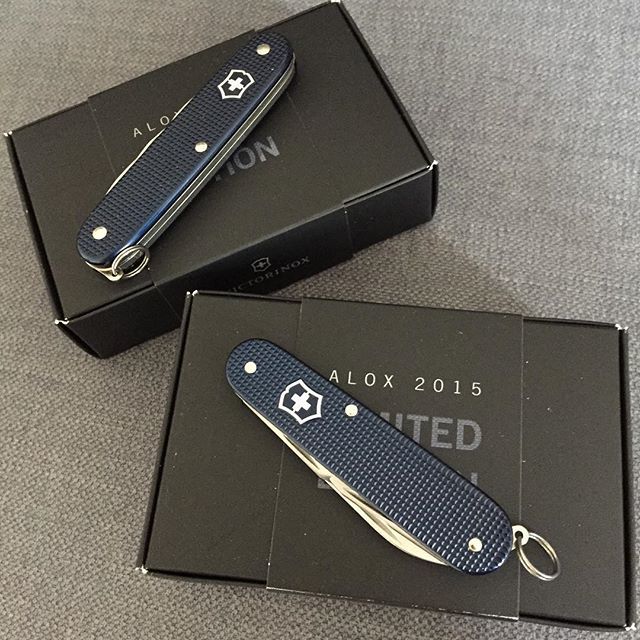 2015 Limited Edition Victorinox Alox Pioneer and cadet. Lovely understated steel blue. #alox #VictorinoxSwissArmy #EDC #victorinox #sak http://ift.tt/1CRxCXh