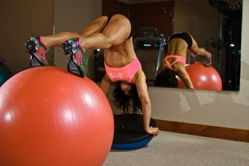 fitnesspictures:  http://fitnesspictures.tumblr.com adult photos