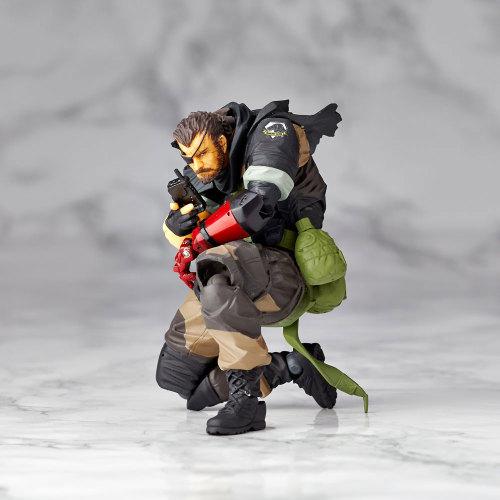 konamieurope:  The RevolMini version of Venom Snake from The Phantom Pain now in full colour! Coming June 2015!