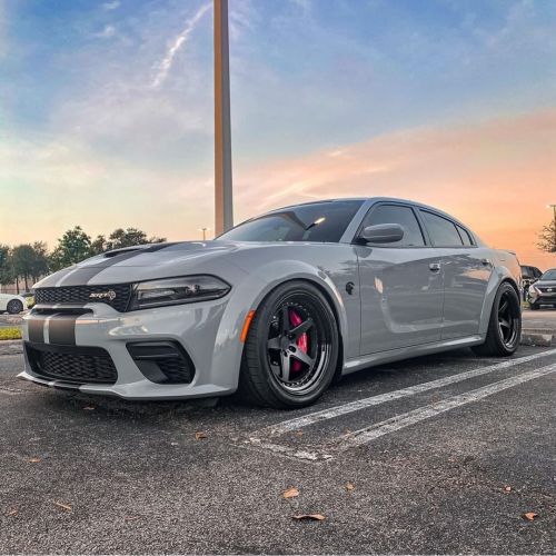 Gorgeous @dodgeofficial Charger SRT Hellcat owned by @smoke_show_loco sitting on @velgenwheels !! #m