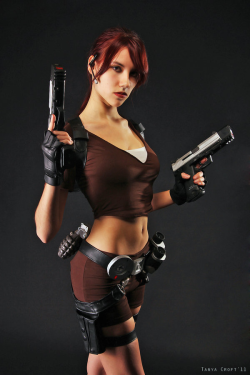 cosplayblog:  Lara Croft from Tomb Raider: