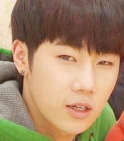 죄; hiatus