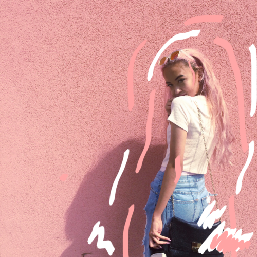 shittiestblogger: i love pink walls