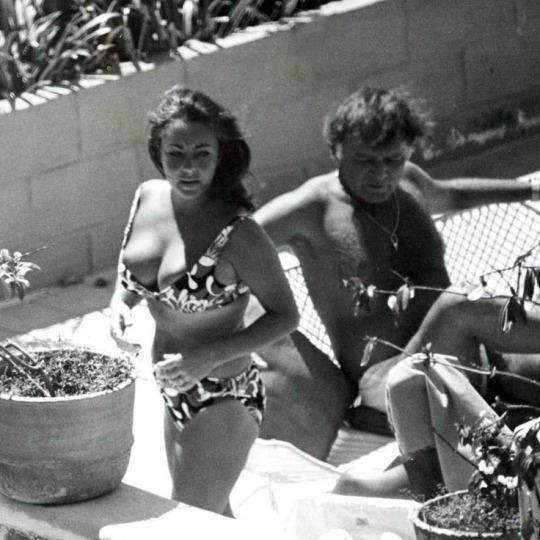 fanaticaelizabethtaylor:  ELIZBAETH TAYLOR Y RICHARD BURTON 