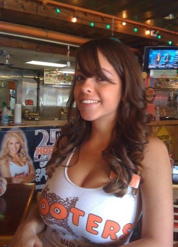 slammerpawg:    Jenn Kaelin and her hooters