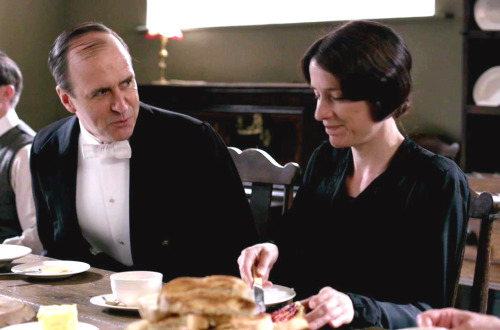 downtonluvr:Mrs. Baxter &amp; Mr. Molesley pictures from episode 7 were capped by myself. Photos for