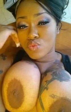 bigtittielover:  lover her tits