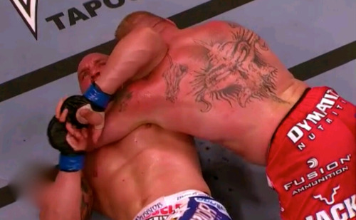 miketysonknockouts:  Click here for a breakdown of Brock Lesnar’s Caveman Ju Jitsu on Shane Carwin. Like it or not Lesnar had some serious