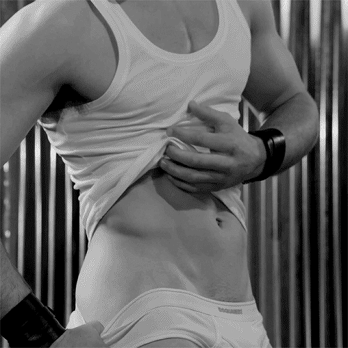 sorrygirlsisuckcock:  http://sorrygirlsisuckcock.tumblr.com/